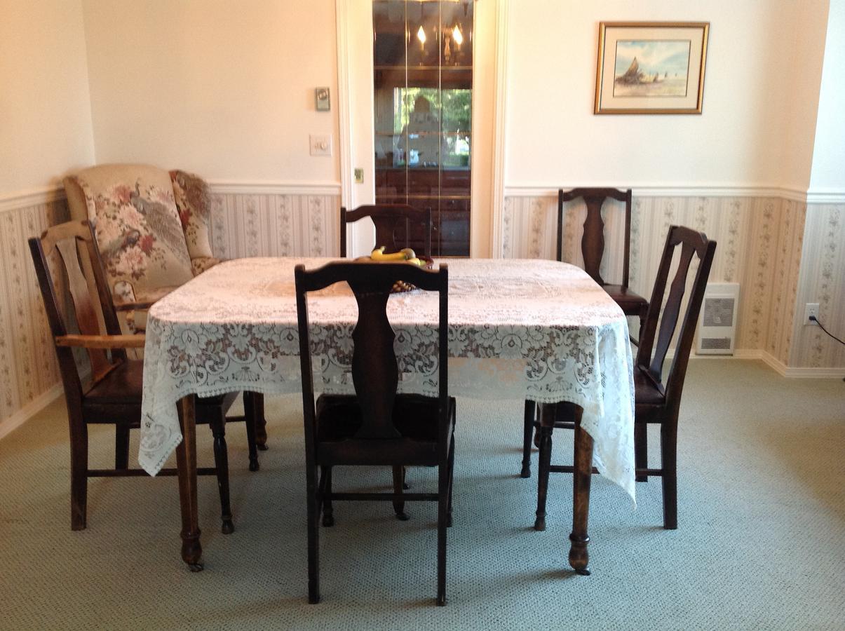 Laurel'S Cottage By Elevate Rooms Qualicum Beach Εξωτερικό φωτογραφία