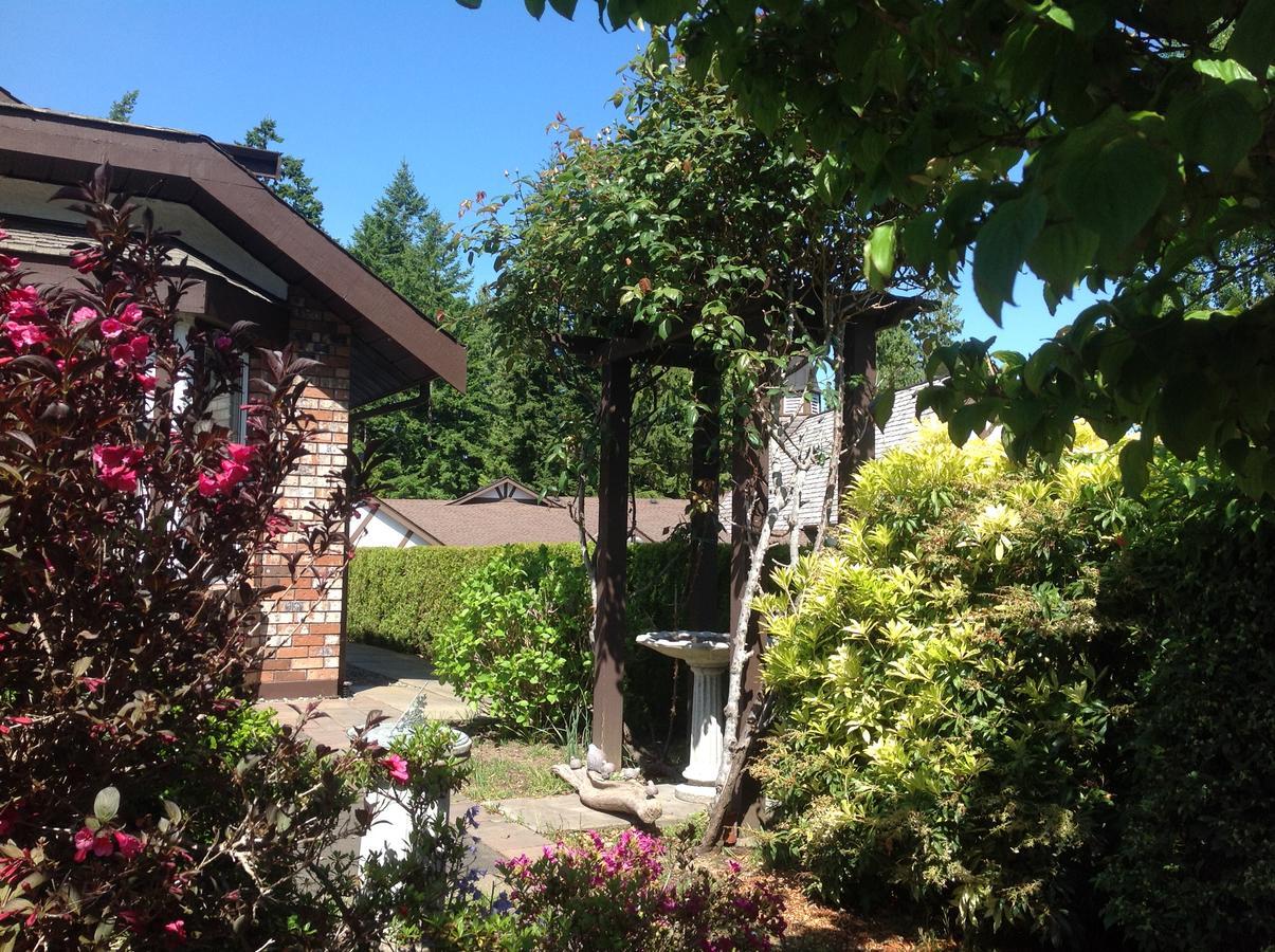 Laurel'S Cottage By Elevate Rooms Qualicum Beach Εξωτερικό φωτογραφία